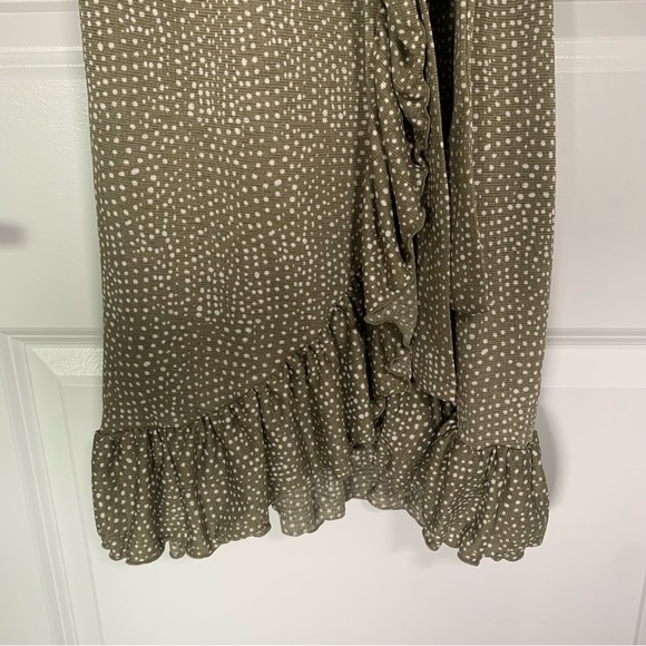 ONLY Wrap Dress - Picture 2 of 7